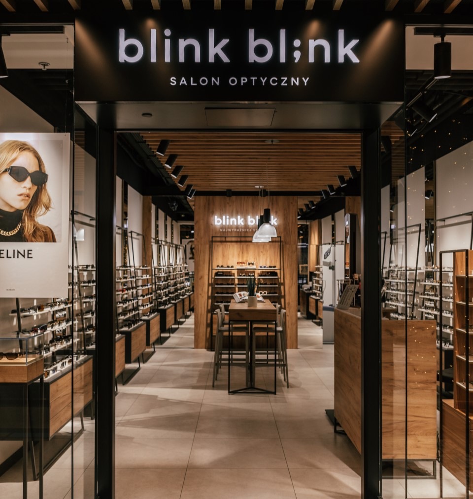 Wejście do salonu Blink Blink w Elektrowni Powiśle